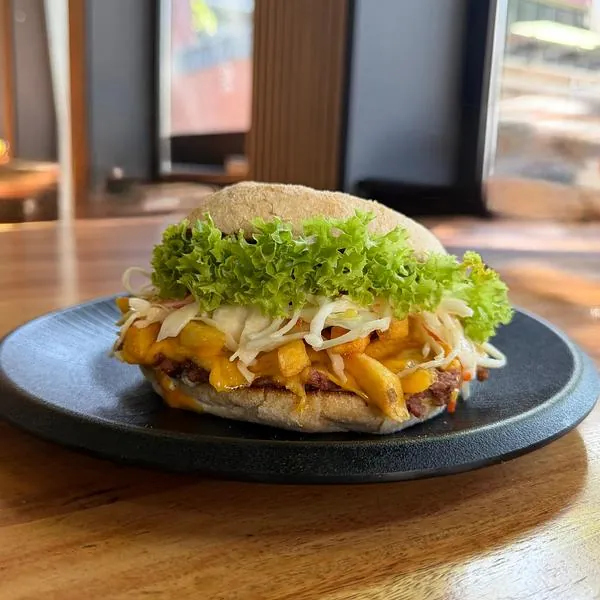 Momo Burger